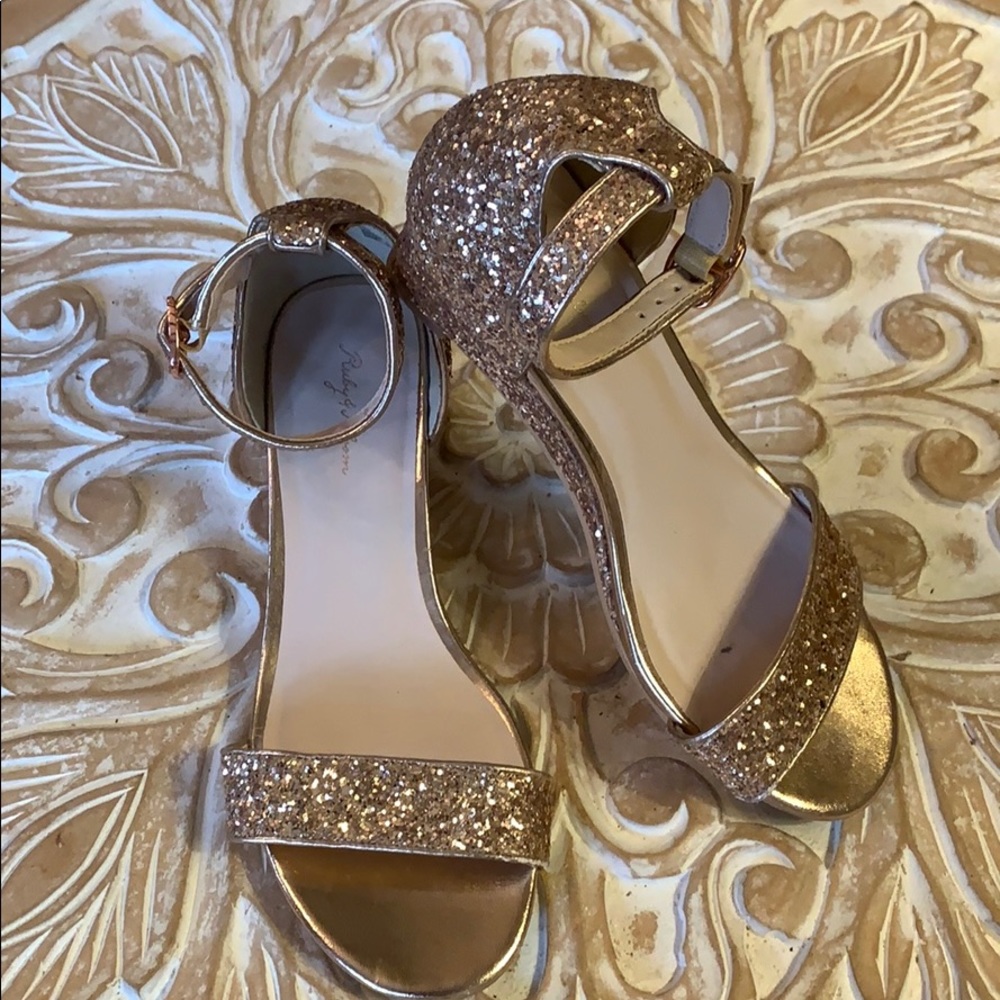 Ruby & Bloom Glitter Rose Gold Wedges